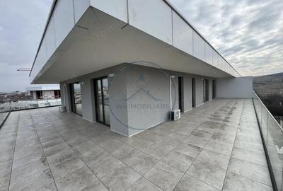 Apartament cu 4 camere decomandat în Central - 13