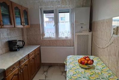 Apartament cu 3 camere semidecomandat în Central - 6