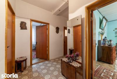 Apartament cu 3 camere decomandat în Moșoaia - 10