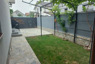 Casă cu 4 camere în Valu lui Traian