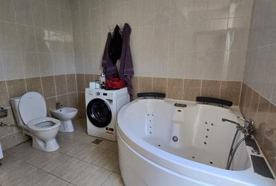 Apartament cu 3 camere decomandat în Central - 8