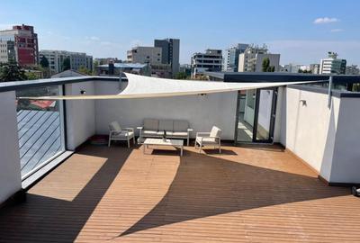 Apartament cu 2 camere semidecomandat, mobilat în P-ța Unirii