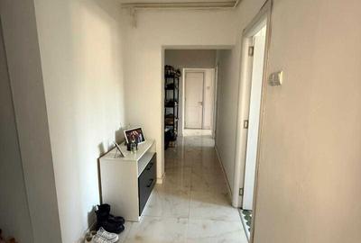 Apartament cu 4 camere semidecomandat în Ghencea - 1