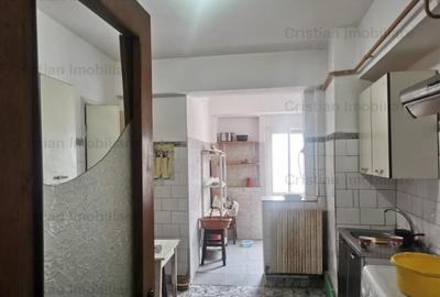 4 cam zona Esplanada Dunarii, 105 mp terasa boxa, etaj 1 - 6