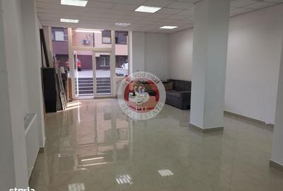 Spațiu comercial, de 69 mp, în Roșu