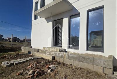 Casă cu 4 camere cu Canalizare în Fântânele - 17
