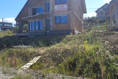 Casă cu 4 camere în Central - 3