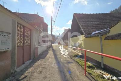 Casă cu 4 camere cu Canalizare în Schei - 6