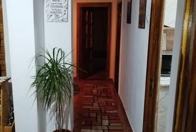 Apartament cu 3 camere decomandat în Dorobanți 1 - 11