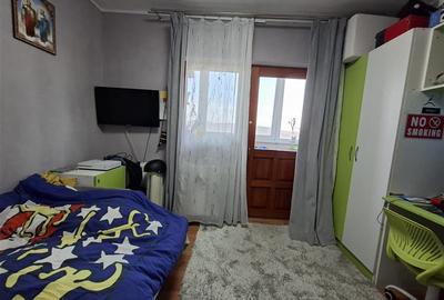 Apartament cu 3 camere decomandat, mobilat în Vasile Aaron - 11