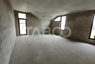 Casă cu 5 camere cu Canalizare în Tineretului - 12