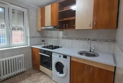 Garsonieră decomandată în Palas - 4