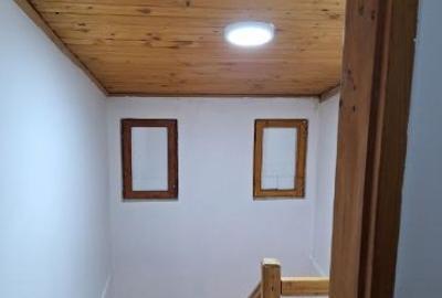 Casă cu 5 camere cu Canalizare în Poiana Țapului - 10