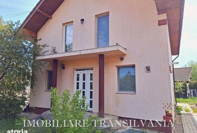 Casă cu 5 camere cu Teren 384 Mp în Unirea - 9