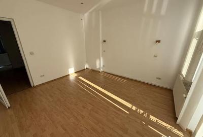 Apartament cu 6 camere decomandat în Central - 13