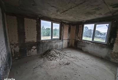 Spațiu comercial, de 160 mp, în Central - 13