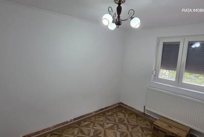 Apartament cu 3 camere decomandat, mobilat în Micro 6 - 4