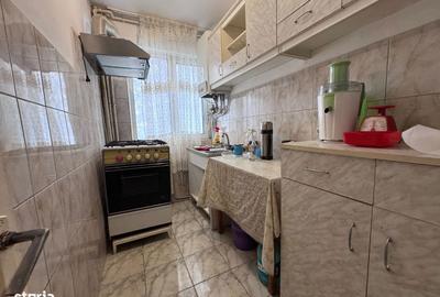 Apartament cu 2 camere nedecomandat în Narcisa