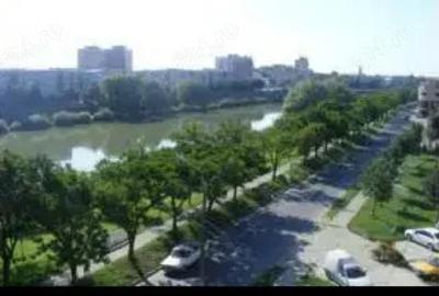 Apartament decomandat cu 4 camere de vanzare in Lugoj