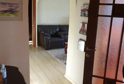 Garsoniera 45mp recompartimentata in 2 camere - parcul Tei - renovat - mobilat - 3