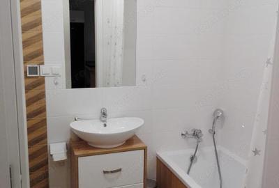 Apartament cu 3 camere disponibil in zona Universitate - 6