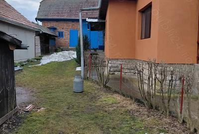 Casă cu 3 camere cu Teren 20 Mp în Petrești - 5