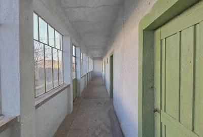 Casă cu 3 camere cu Teren 1470 Mp în Central - 7