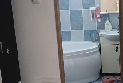 Apartament cu 3 camere semidecomandat în Central - 4