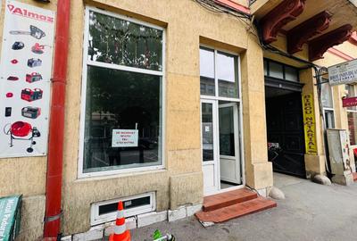 Spațiu comercial, de 40 mp, în Central - 9