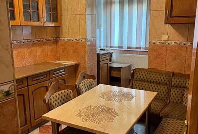 Apartament cu 3 camere decomandat în Cug - 4
