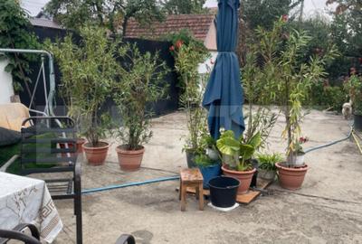 Casă cu 5 camere cu Teren 790 Mp în Bariera Vâlcii