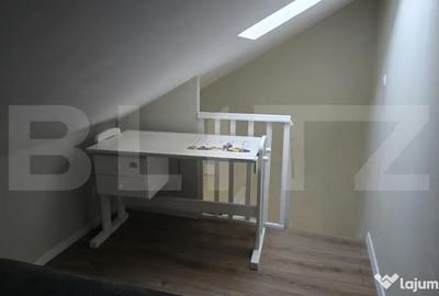 Apartament cu 3 camere semidecomandat în Central - 1