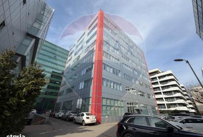 Spațiu comercial, de 8,000 mp, în Central - 3