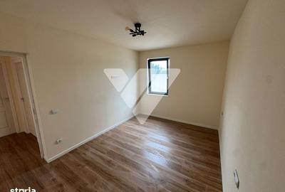 Casă cu 3 camere cu Teren 300 Mp în Sadu - 6