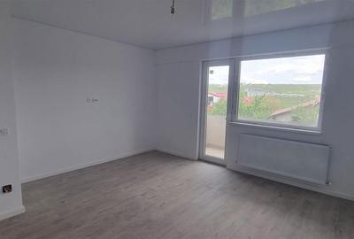 Apartament cu 2 camere decomandat în Bârnova - 4