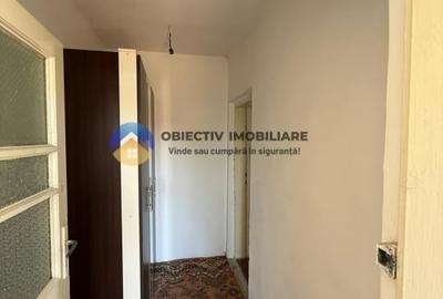 Casa + Teren de Vanzare cu Vedere la Munte - 12