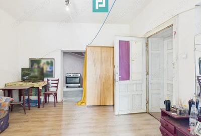 Casa spatioasa ?i solida in Pecica - 12