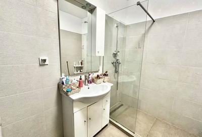 Garsonieră decomandată, mobilată în Tractorul - 9