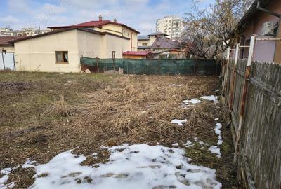 Casă cu Teren 686 Mp în Ultracentral