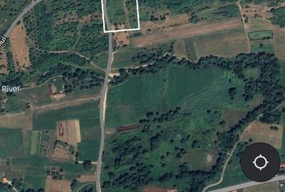 Teren agricol extravilan de 1512 mp, în Central