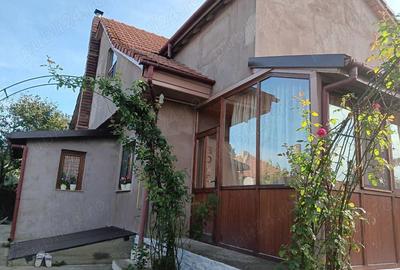 Casa cu mansarda moinesti - 2