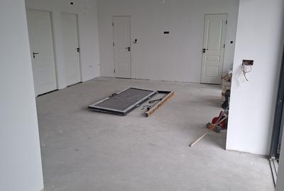 Spațiu comercial, de 90 mp, în Central