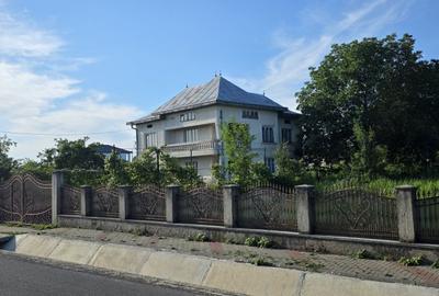 Casă cu 4 camere în Central - 5
