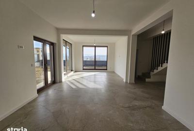 Casă cu 4 camere cu Teren 390 Mp în Podu Roș - 3
