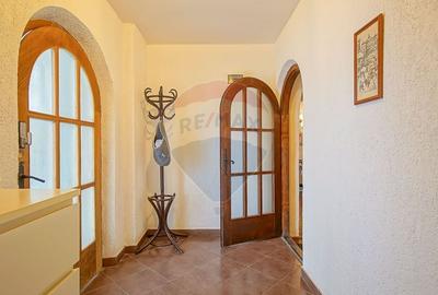 Casă cu 16 camere cu Teren 1368 Mp în Timișu de Sus - 30