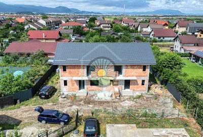 CASA  5 CAMERE IZVOR-TARLUNGENI - 30