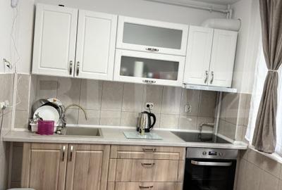 De inchiriat 2 camere la prima inchiriere, zona Carrefour C-tin Brancusi De inchiriat 2 camere la prima inchiriere, zona Carrefour C-tin Brancusi - 9