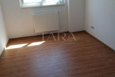 Apartament cu 3 camere decomandat în Florești - 4