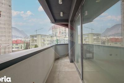 Apartament cu 2 camere în 15 Noiembrie - 10