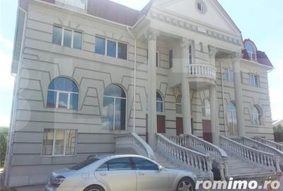 Casă cu 15 camere cu Teren 2600 Mp în Băneasa - 10